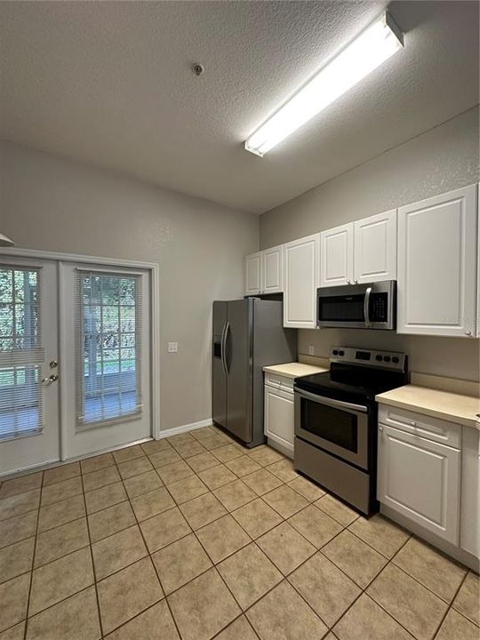 For Rent: $1,650 (2 beds, 2 baths, 960 Square Feet)