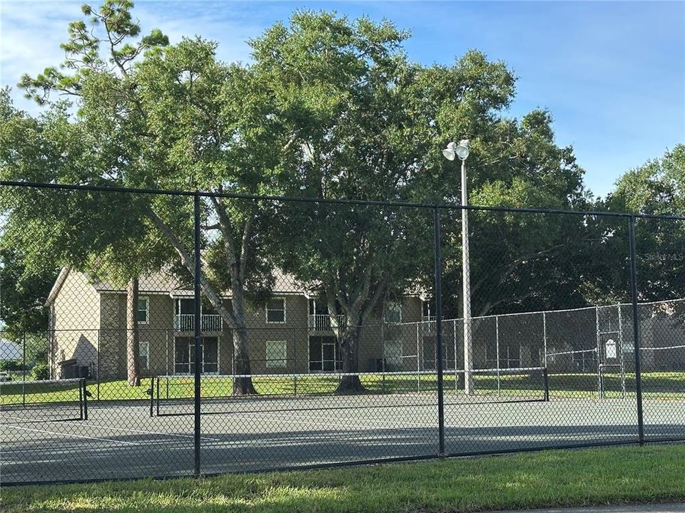 For Rent: $1,650 (2 beds, 2 baths, 960 Square Feet)