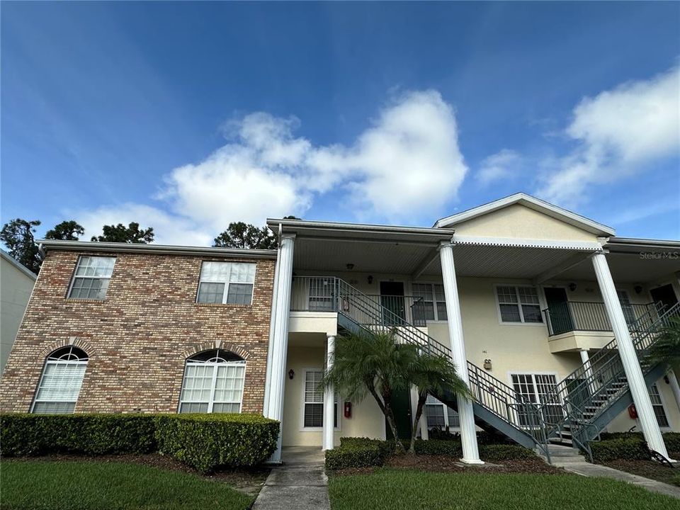 For Rent: $1,650 (2 beds, 2 baths, 960 Square Feet)