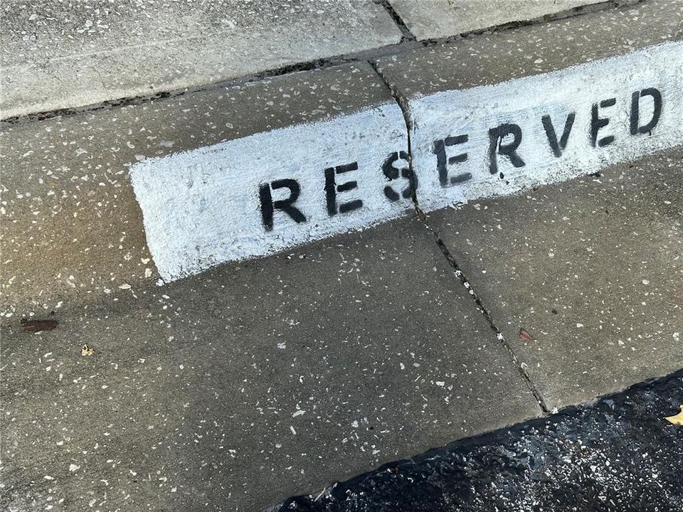 For Rent: $1,650 (2 beds, 2 baths, 960 Square Feet)