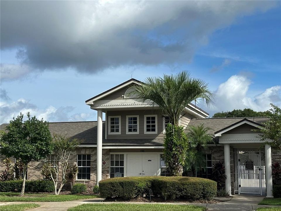 For Rent: $1,650 (2 beds, 2 baths, 960 Square Feet)