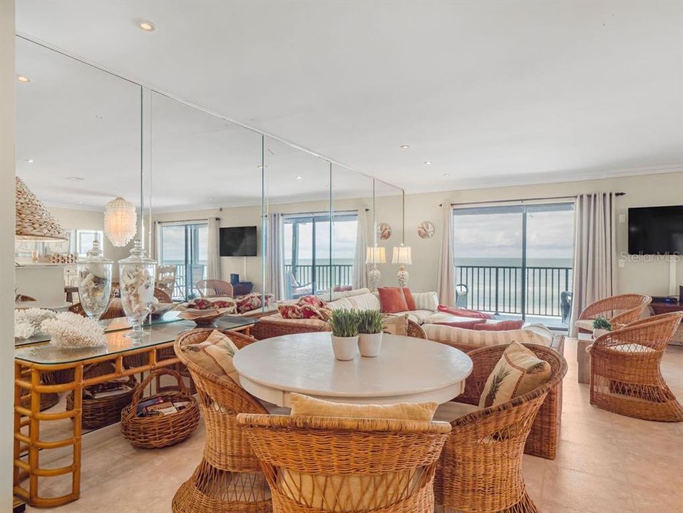 For Sale: $2,690,000 (3 beds, 2 baths, 1553 Square Feet)