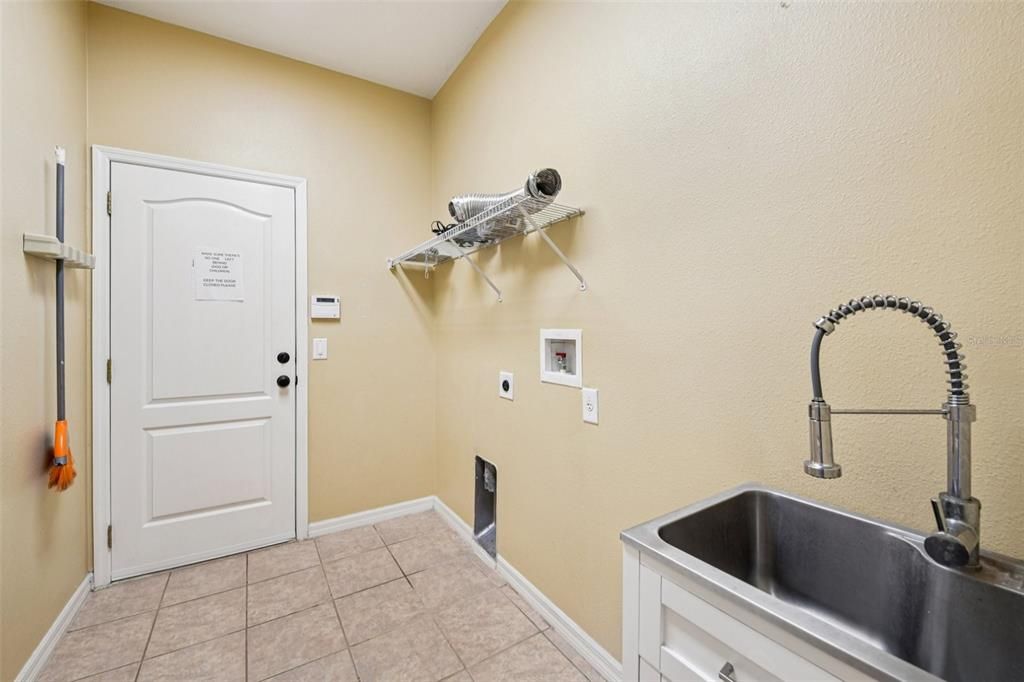 На продажу: $579,000 (4 спален, 3 ванн, 2950 Квадратных фут)