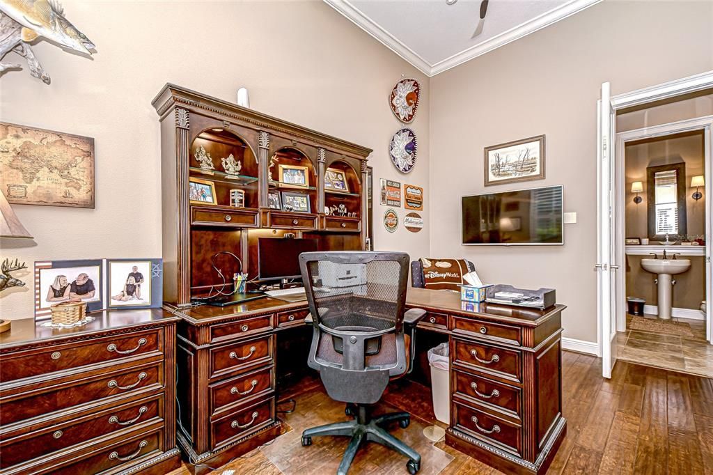 Active With Contract: $899,000 (4 beds, 3 baths, 3609 Square Feet)