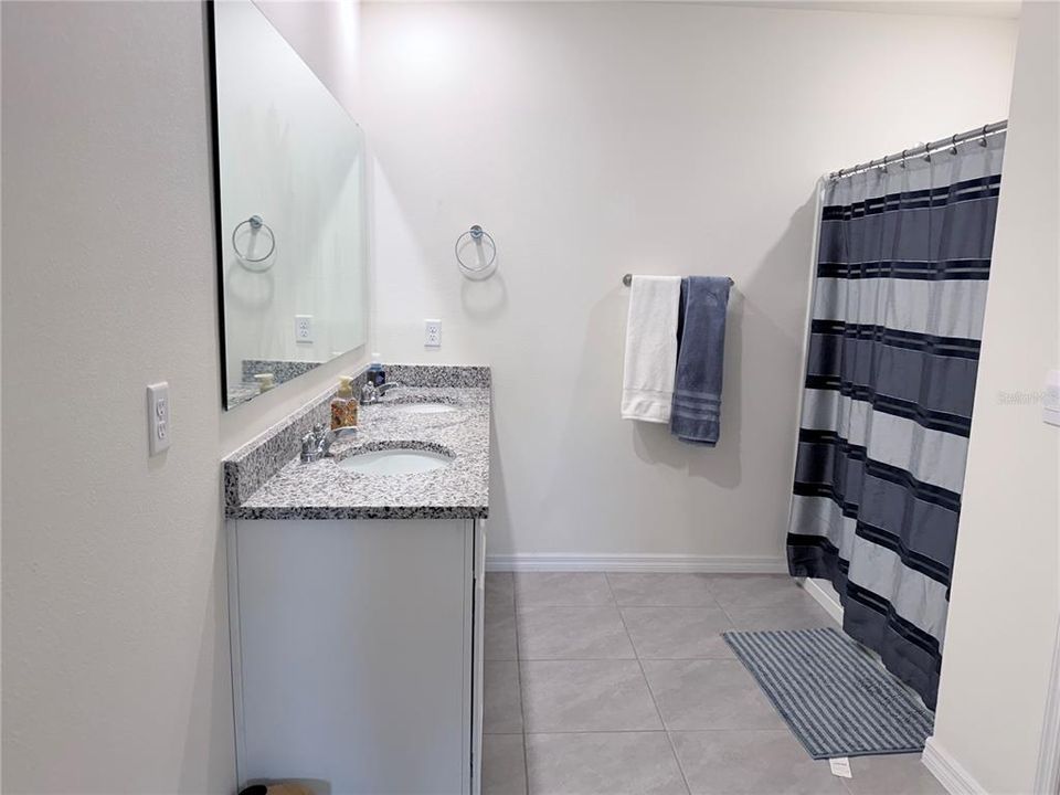 待售: $419,900 (3 贝兹, 2 浴室, 1679 平方英尺)