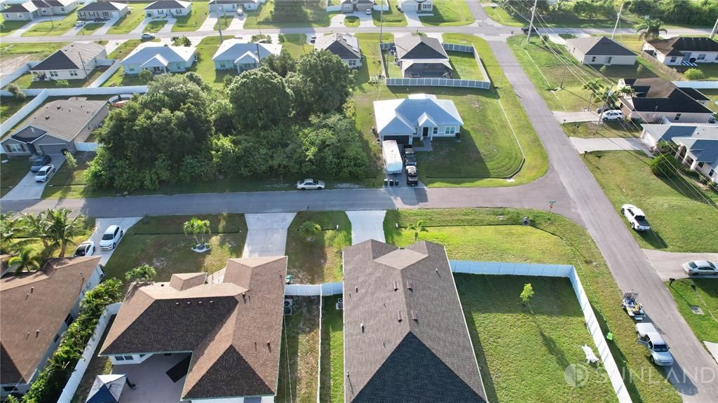 待售: $165,000 (0.23 acres)