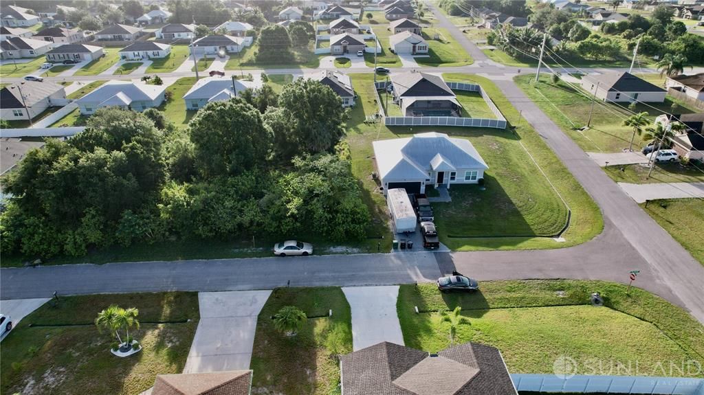 待售: $165,000 (0.23 acres)