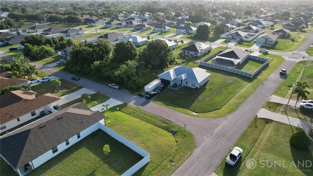 待售: $165,000 (0.23 acres)