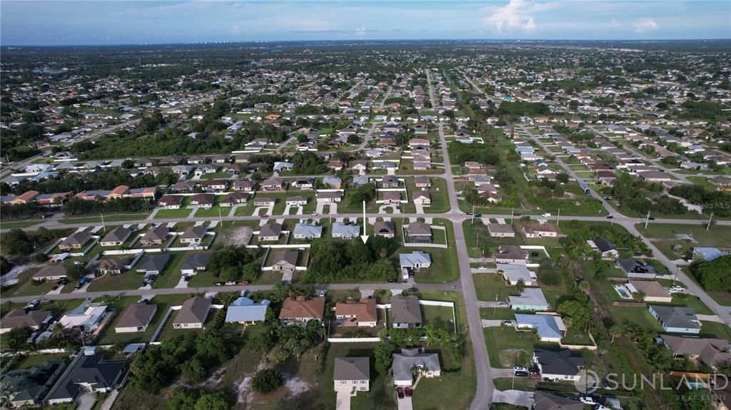 待售: $165,000 (0.23 acres)