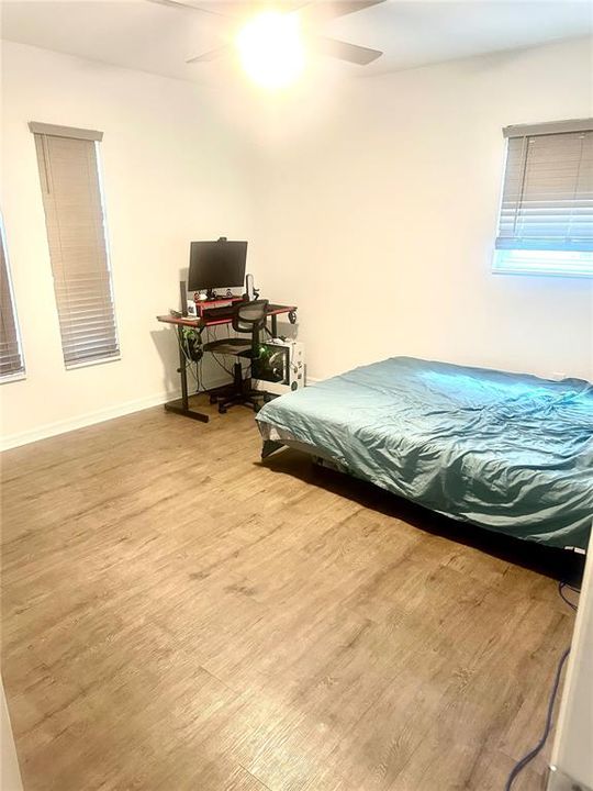 待售: $235,000 (3 贝兹, 2 浴室, 1498 平方英尺)