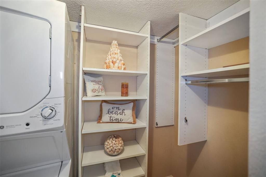 待售: $749,999 (2 贝兹, 2 浴室, 1025 平方英尺)