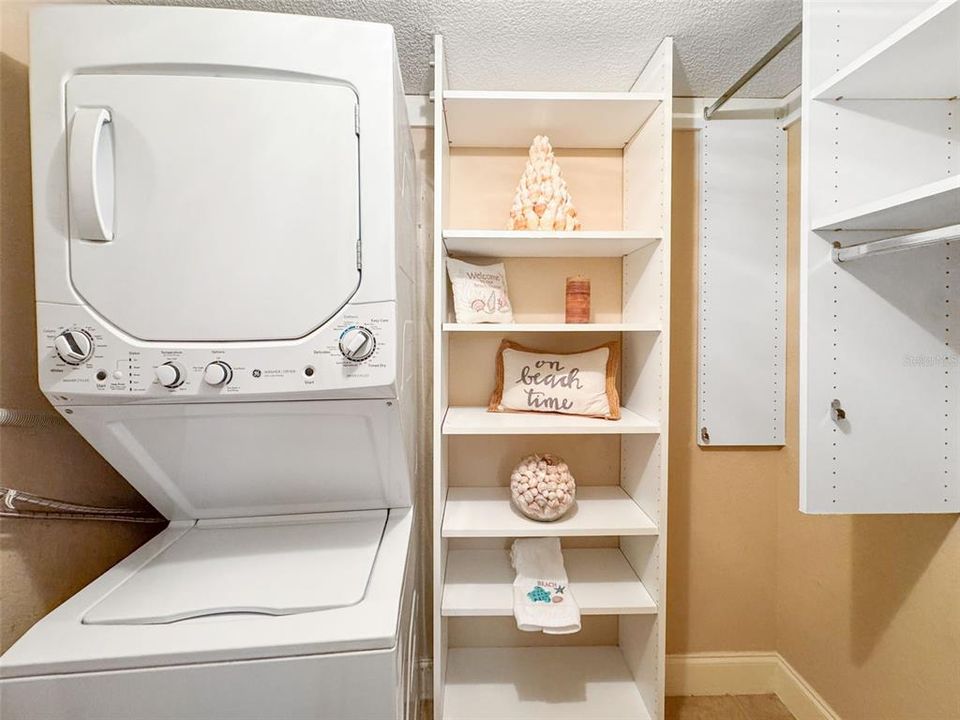 待售: $749,999 (2 贝兹, 2 浴室, 1025 平方英尺)