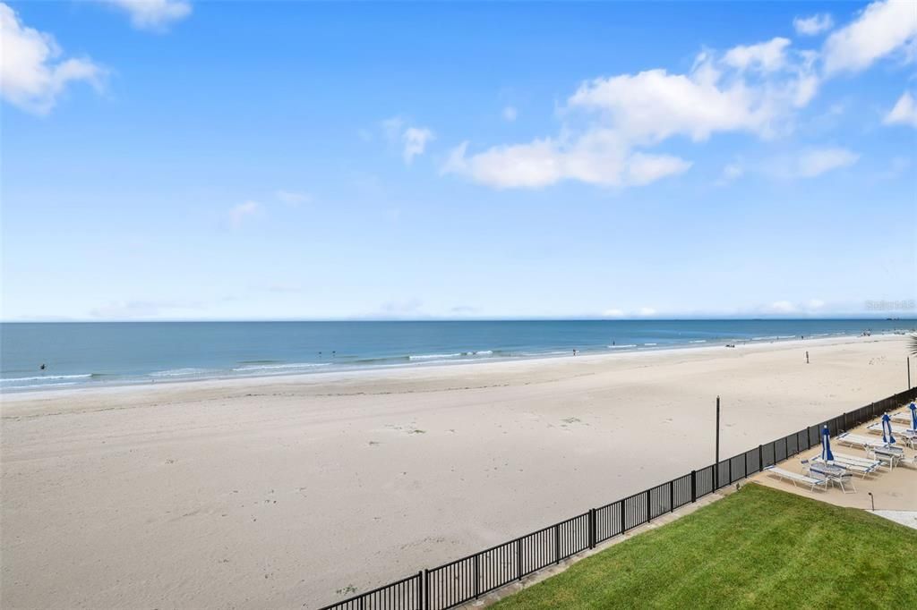 待售: $749,999 (2 贝兹, 2 浴室, 1025 平方英尺)