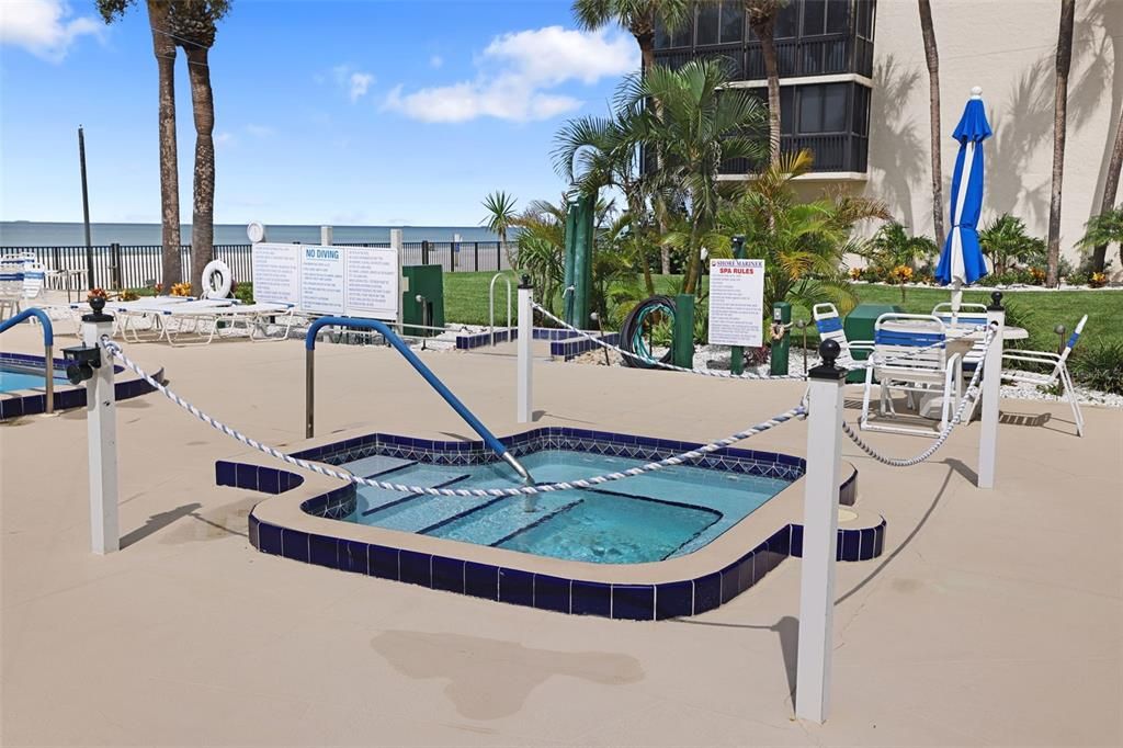 待售: $749,999 (2 贝兹, 2 浴室, 1025 平方英尺)