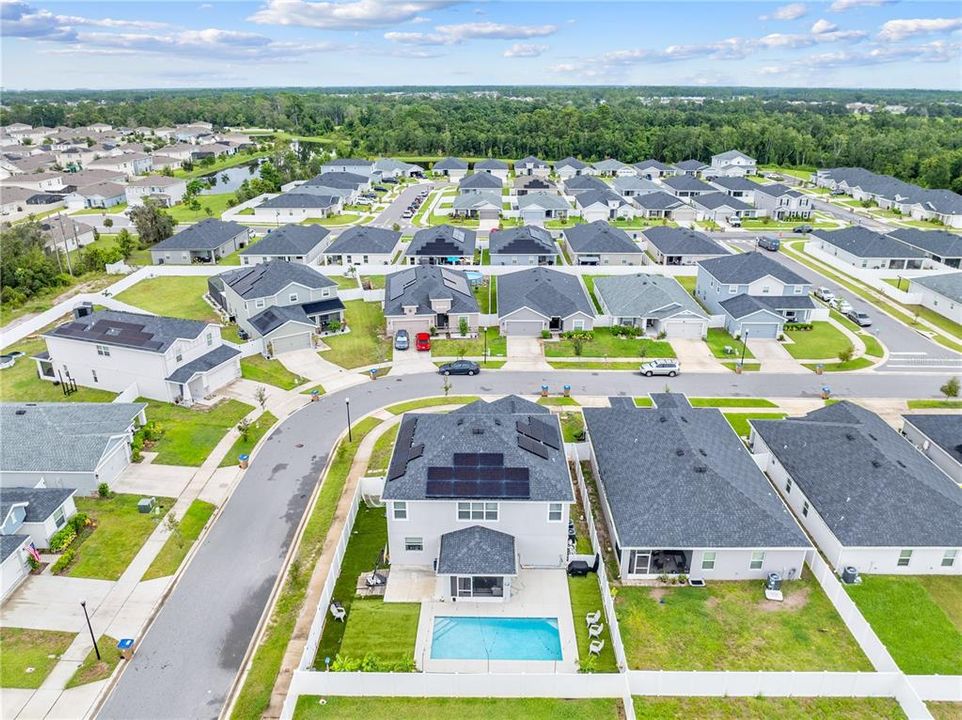 Под контрактом: $529,999 (5 спален, 4 ванн, 3137 Квадратных фут)