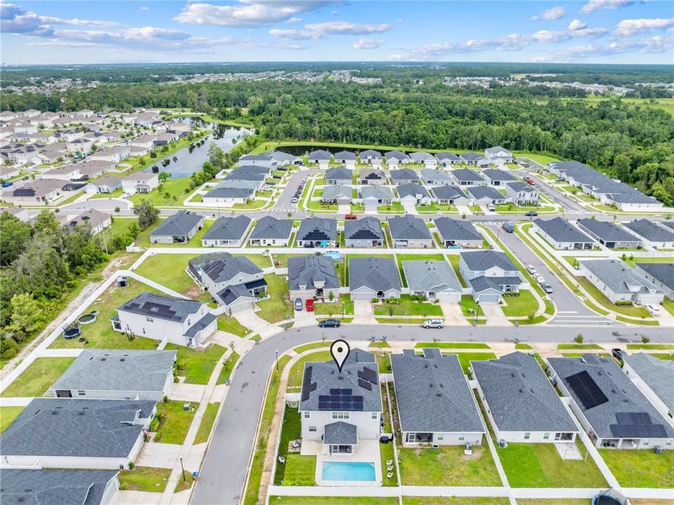 Под контрактом: $529,999 (5 спален, 4 ванн, 3137 Квадратных фут)