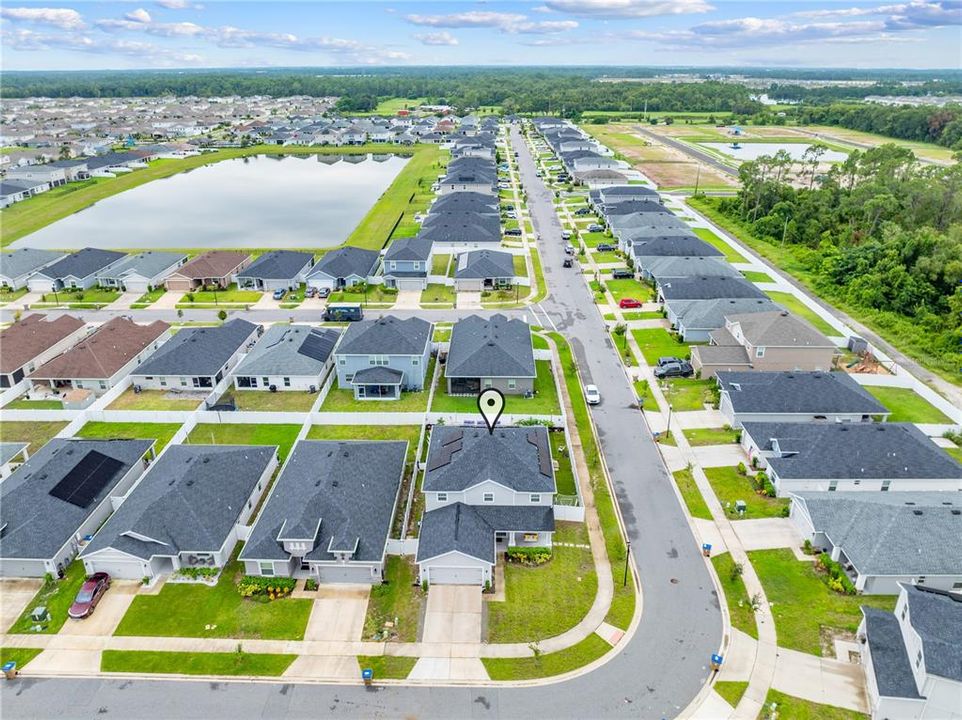 Под контрактом: $529,999 (5 спален, 4 ванн, 3137 Квадратных фут)