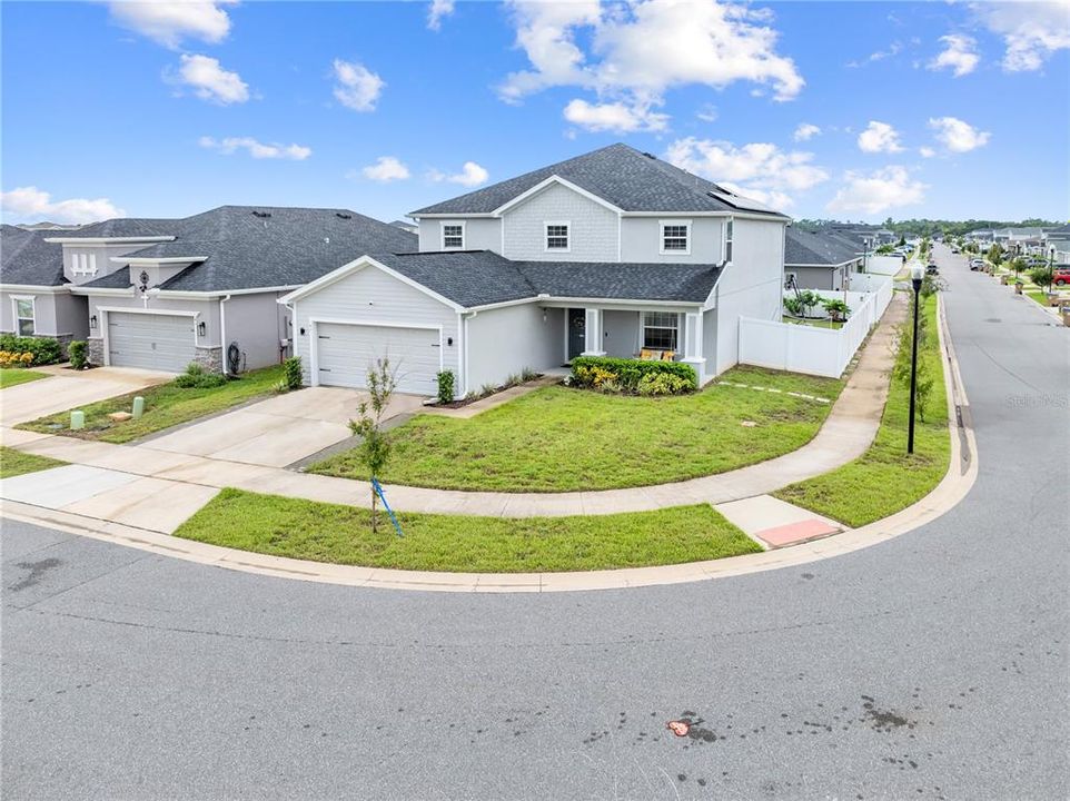 Под контрактом: $529,999 (5 спален, 4 ванн, 3137 Квадратных фут)