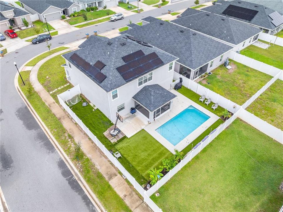 Под контрактом: $529,999 (5 спален, 4 ванн, 3137 Квадратных фут)