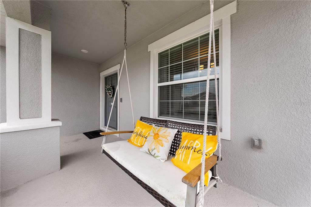 Под контрактом: $529,999 (5 спален, 4 ванн, 3137 Квадратных фут)