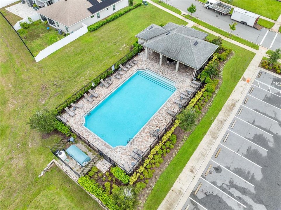 Под контрактом: $529,999 (5 спален, 4 ванн, 3137 Квадратных фут)