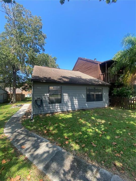 Recently Rented: $1,600 (2 beds, 2 baths, 940 Square Feet)