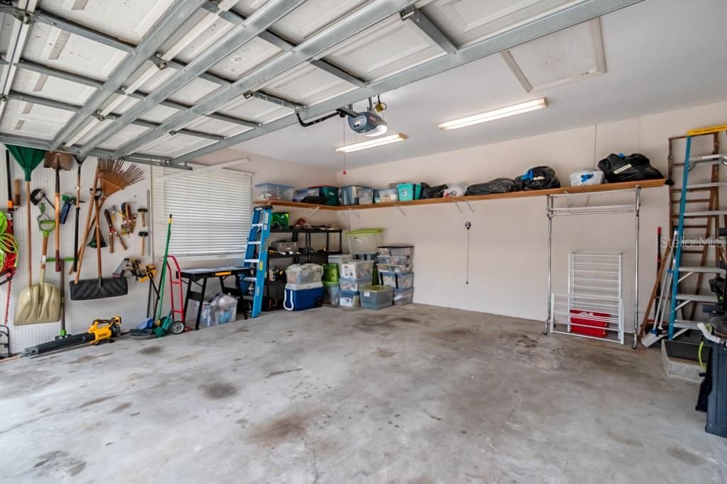 En Venta: $549,000 (4 camas, 2 baños, 2473 Pies cuadrados)