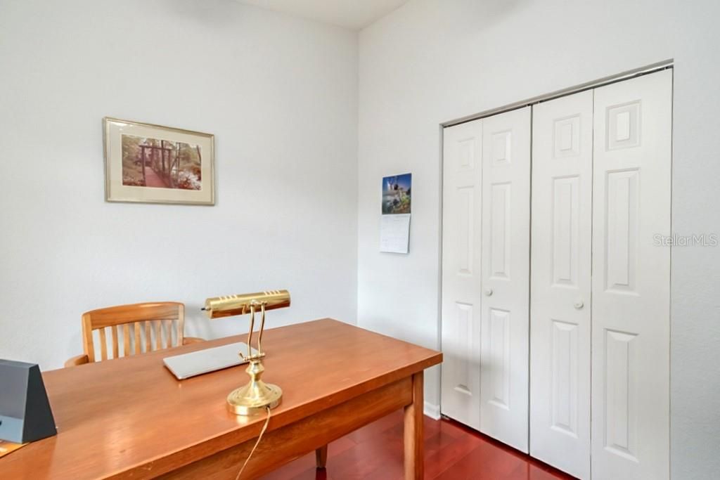 En Venta: $549,000 (4 camas, 2 baños, 2473 Pies cuadrados)