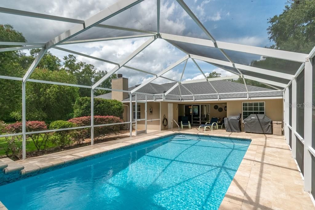 En Venta: $549,000 (4 camas, 2 baños, 2473 Pies cuadrados)