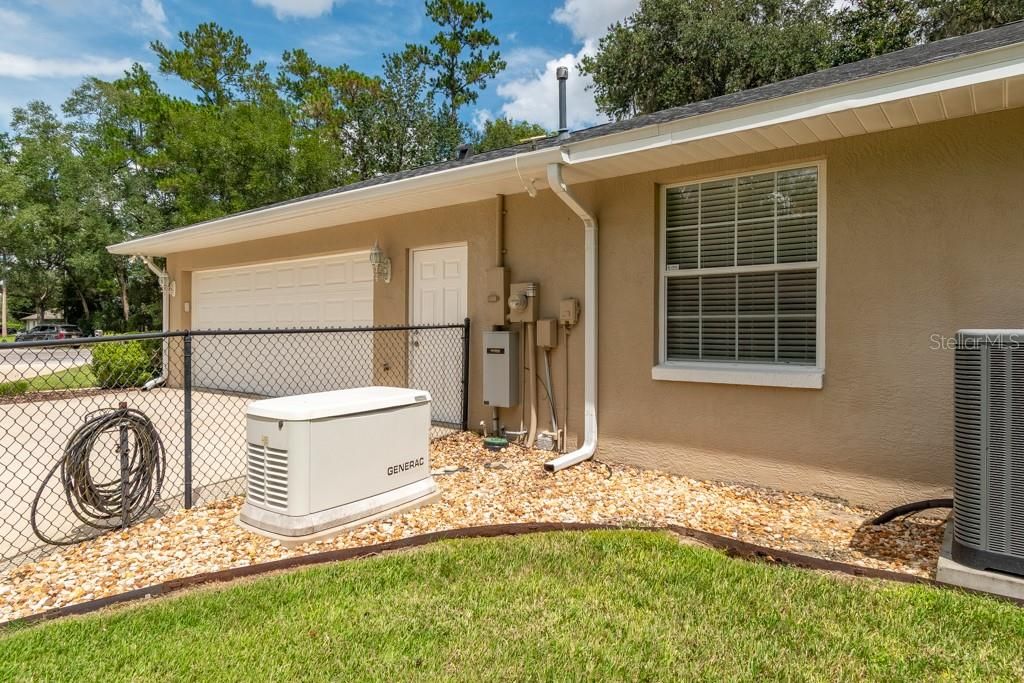 En Venta: $549,000 (4 camas, 2 baños, 2473 Pies cuadrados)