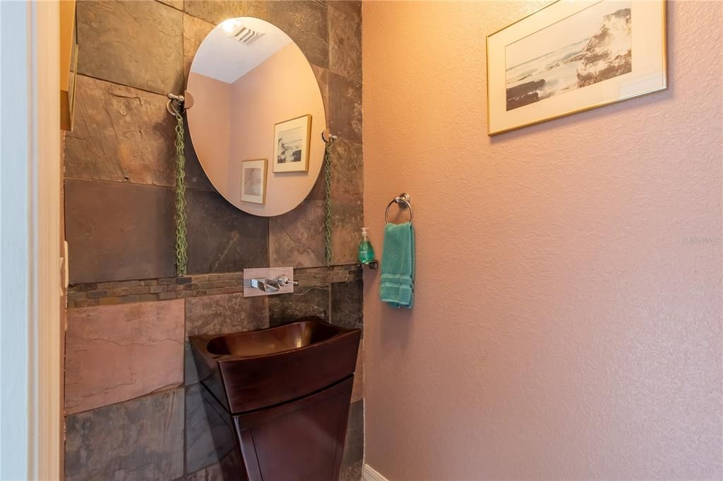 En Venta: $549,000 (4 camas, 2 baños, 2473 Pies cuadrados)