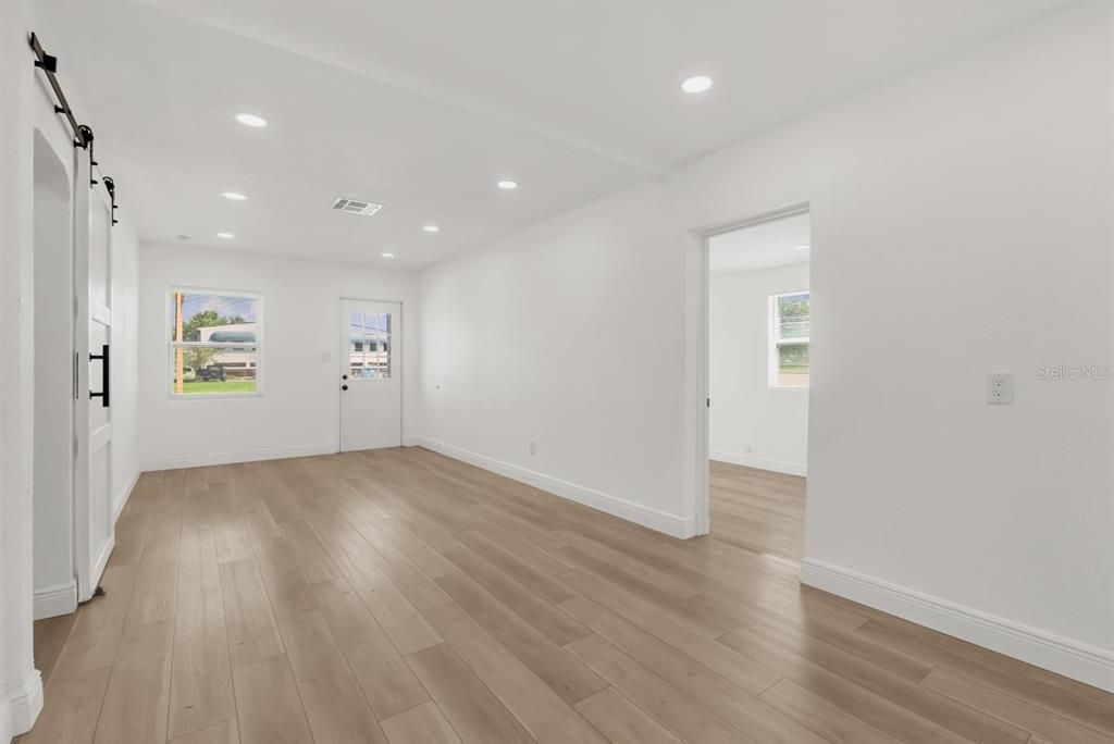 En Venta: $375,000 (3 camas, 2 baños, 1644 Pies cuadrados)