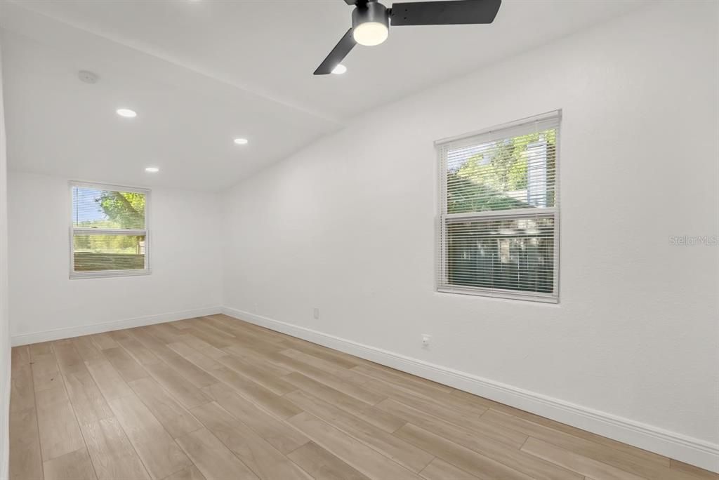 En Venta: $375,000 (3 camas, 2 baños, 1644 Pies cuadrados)