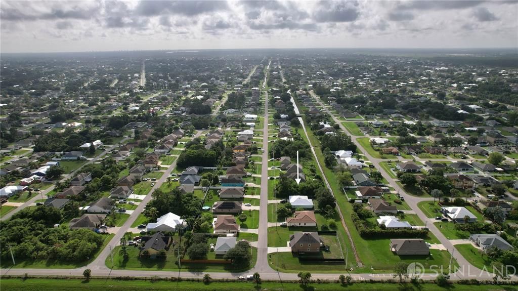 На продажу: $190,000 (0.23 acres)