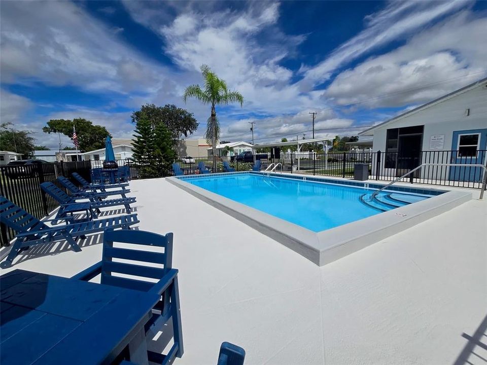 For Sale: $29,900 (1 beds, 1 baths, 450 Square Feet)