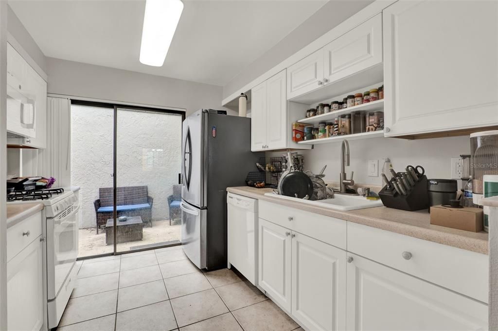 待售: $575,000 (6 贝兹, 0 浴室, 1123 平方英尺)