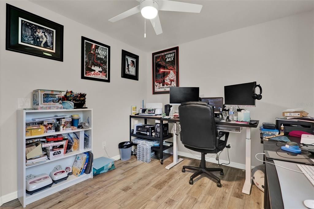 待售: $575,000 (6 贝兹, 0 浴室, 1123 平方英尺)