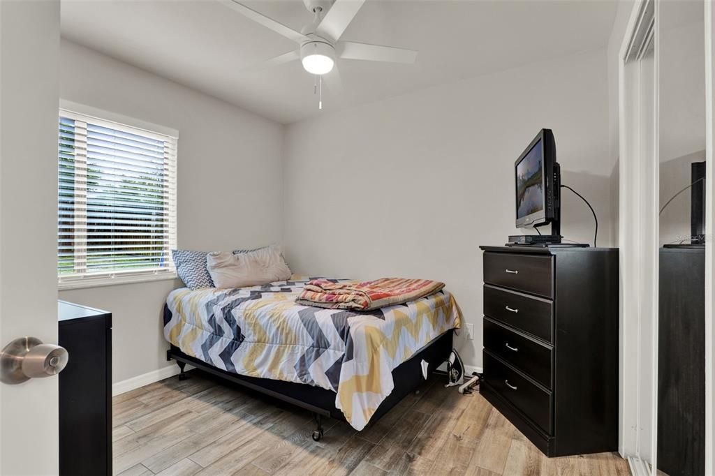 待售: $575,000 (6 贝兹, 0 浴室, 1123 平方英尺)