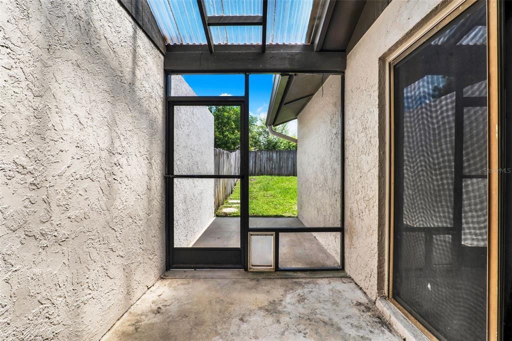 待售: $575,000 (6 贝兹, 0 浴室, 1123 平方英尺)