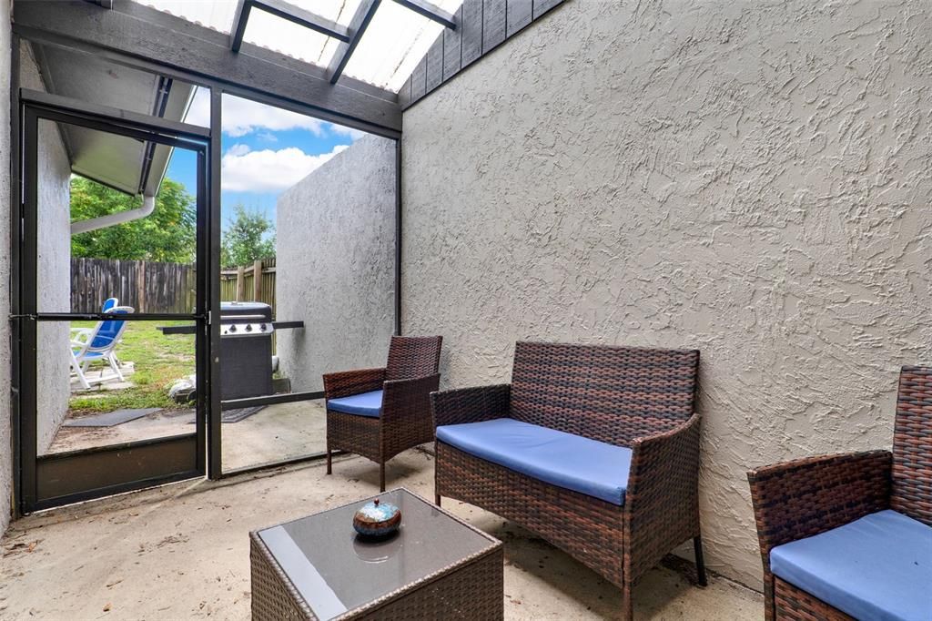 待售: $575,000 (6 贝兹, 0 浴室, 1123 平方英尺)