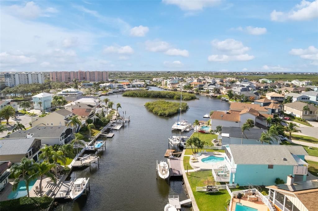 待售: $795,000 (5 贝兹, 3 浴室, 2940 平方英尺)