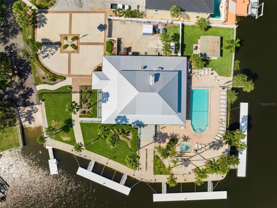 待售: $795,000 (5 贝兹, 3 浴室, 2940 平方英尺)