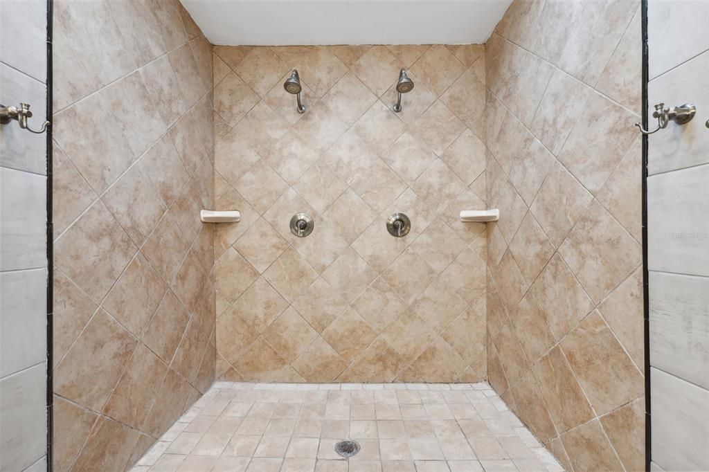 待售: $795,000 (5 贝兹, 3 浴室, 2940 平方英尺)