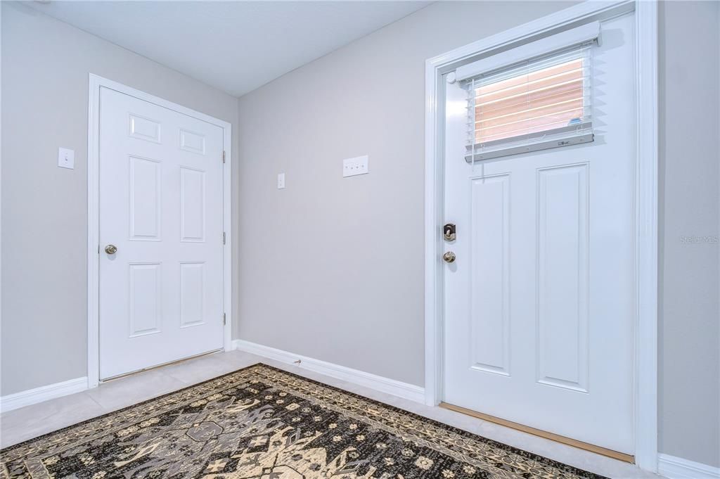 For Rent: $2,795 (3 beds, 3 baths, 1940 Square Feet)