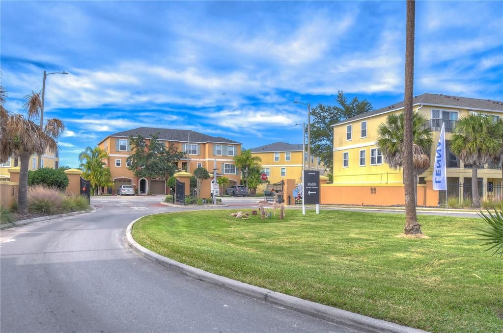 For Rent: $2,795 (3 beds, 3 baths, 1940 Square Feet)