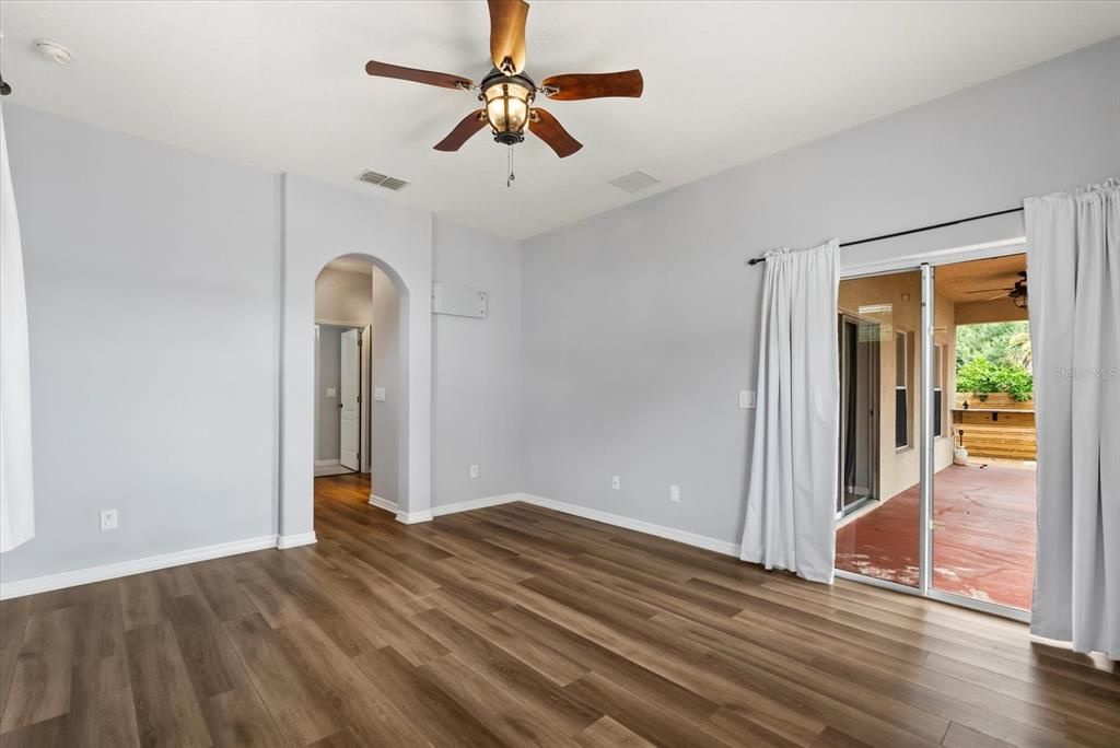 待售: $495,000 (4 贝兹, 2 浴室, 2603 平方英尺)