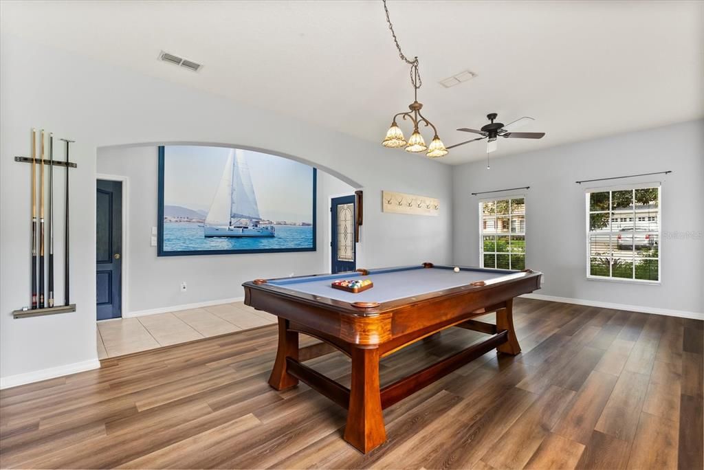 待售: $495,000 (4 贝兹, 2 浴室, 2603 平方英尺)