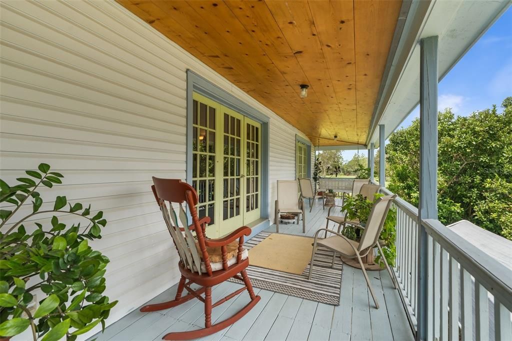 For Sale: $575,000 (3 beds, 2 baths, 2726 Square Feet)