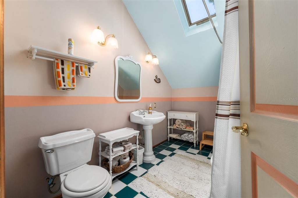 For Sale: $575,000 (3 beds, 2 baths, 2726 Square Feet)