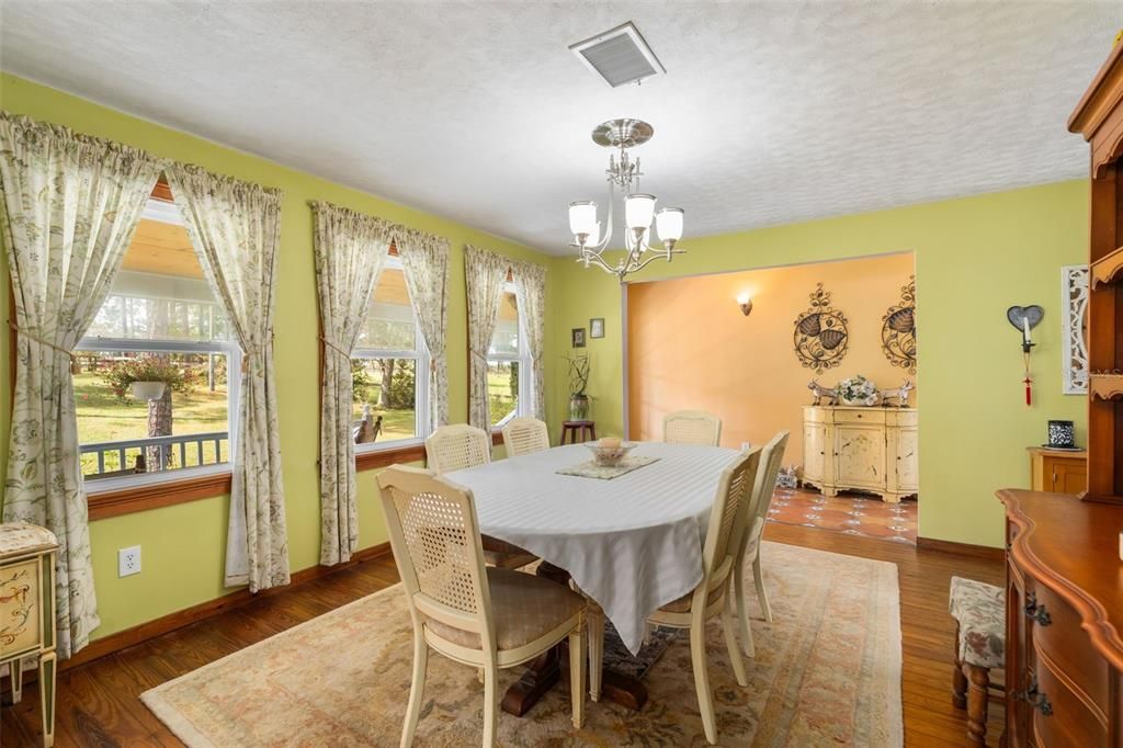 For Sale: $575,000 (3 beds, 2 baths, 2726 Square Feet)